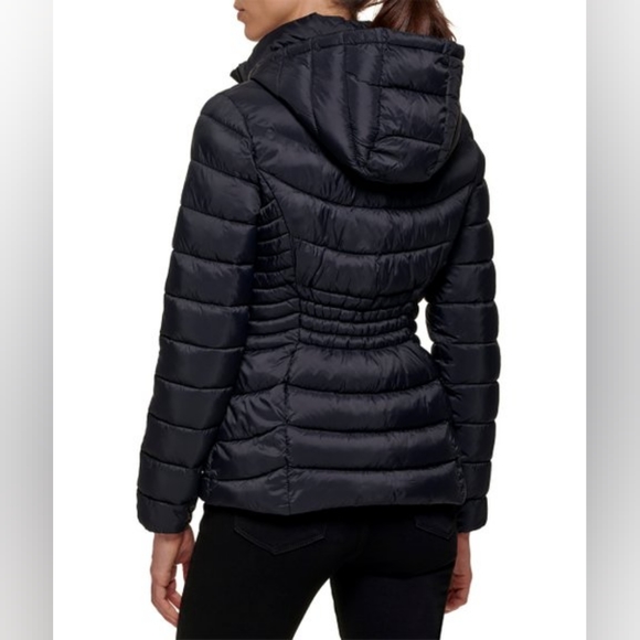 FINAL PRICE🚨 DKNY | Black Hooded Zip-Up Puffer Coat - Picture 2 of 9